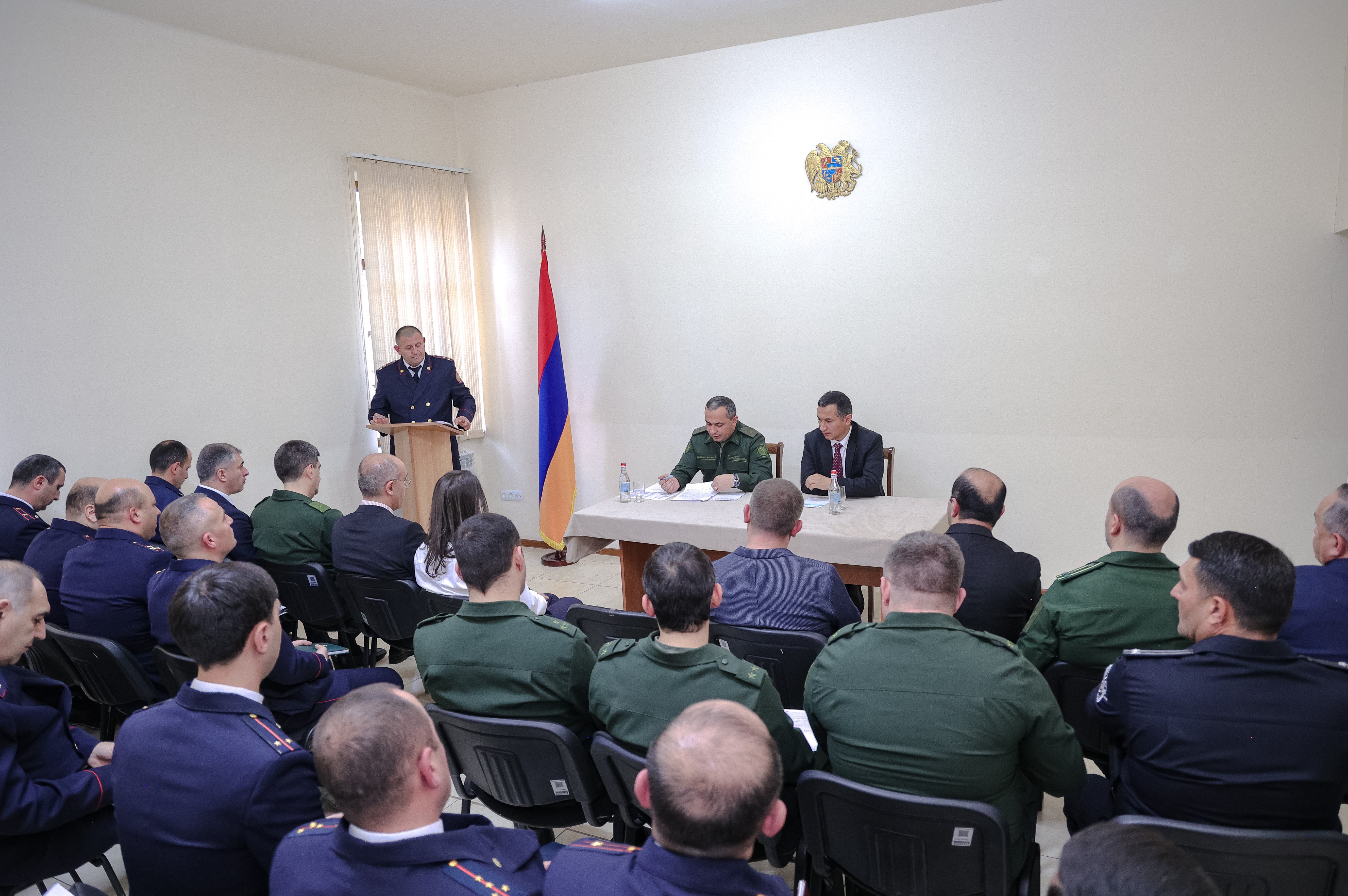 Ակտիվացնել պայքարն ապօրինի ընդերքօգտագործման և ծառահատումների, որսագողության դեմ պայքարում. Քննչական կոմիտեի նախագահ Արթուր Պողոսյանն աշխատանքային այցով եղել է Սյունիքի մարզի քննչական ստորաբաժանումներում